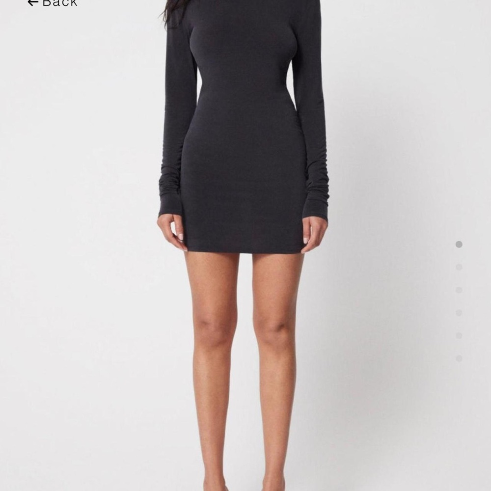 Chic Long Sleeve Black Dress
